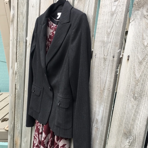 Black pin stripe blazer - Picture 5 of 14